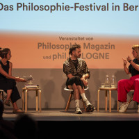 Philo.live! 2024: Frei begehren: Was ist selbstbestimmter Sex? Manon Garcia und Kim de l`Horizon. Mod.: Jana Glaese © Marcus Grahn