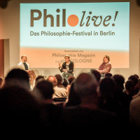 Philo.live! 2024: Revolution fürs Klima: Müssen wir Freiheit zeitlich denken? Eva von Redecker und Wolfram Eilenberger Mod.: Dominik Erhard © Ricarda Hinz (Giordano Bruno Stiftung)